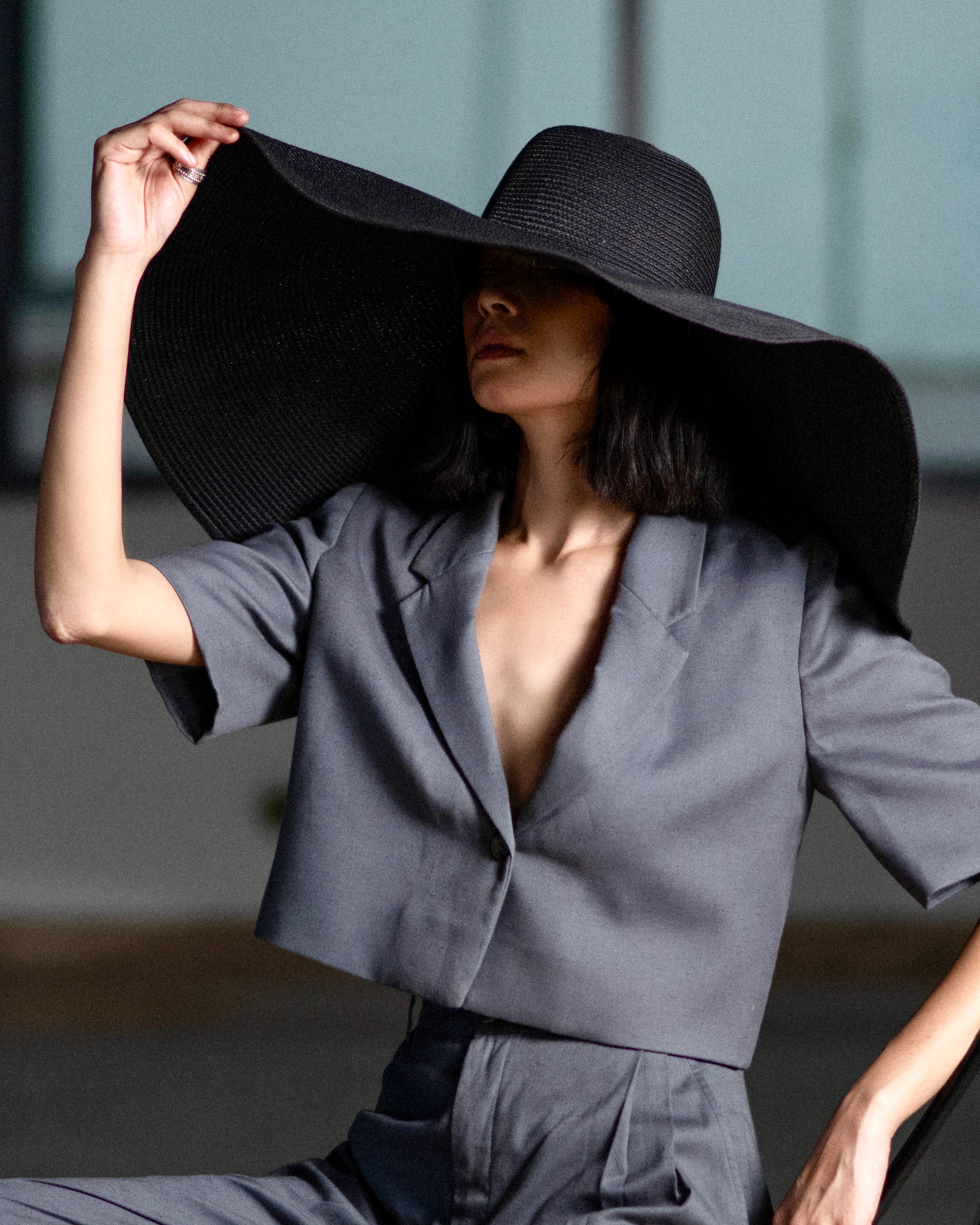 Oversized Floppy Hat - Black